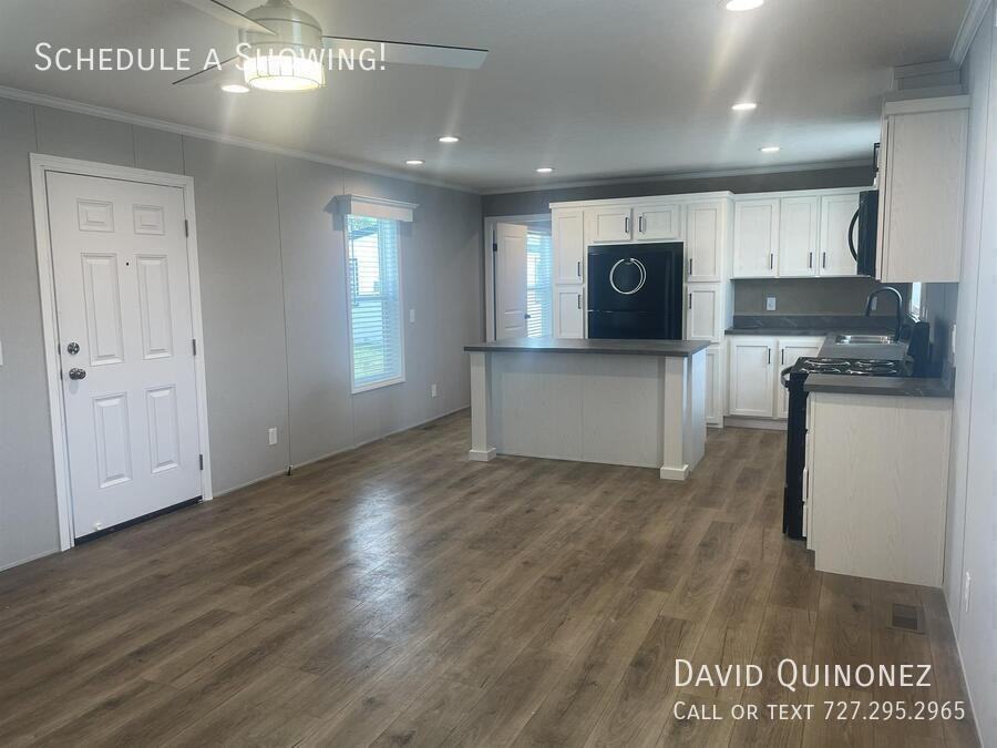 701 Mill St - Photo 2 of 17