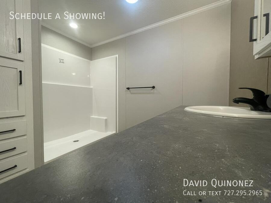 701 Mill St - Photo 5 of 17