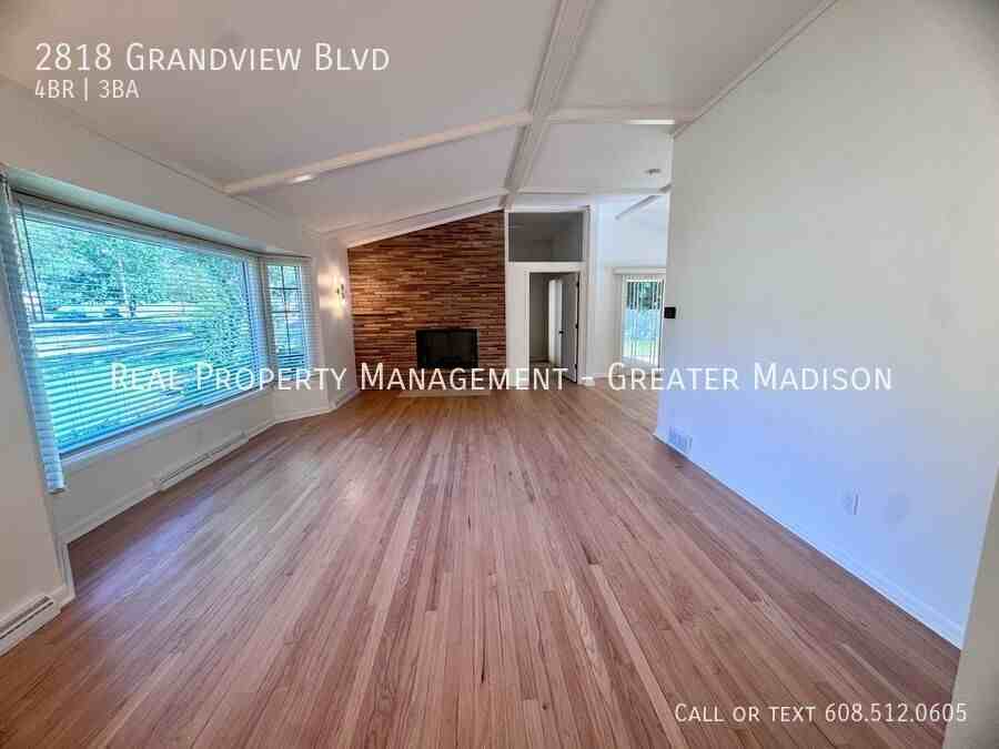 2818 Grandview Blvd - Photo 2 of 24