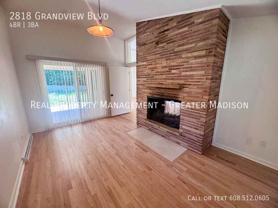 2818 Grandview Blvd - Photo 6 of 24