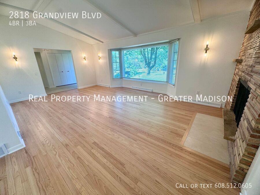 2818 Grandview Blvd - Photo 7 of 24