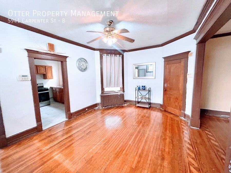 5941 Carpenter St #B - Photo 6 of 32