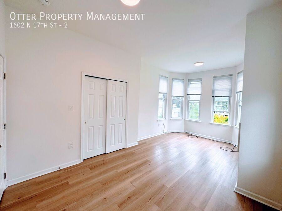 1602 N 17th St #2 - Photo 3 of 15