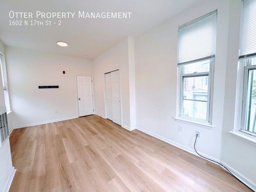 1602 N 17th St #2 - Photo 4 of 15