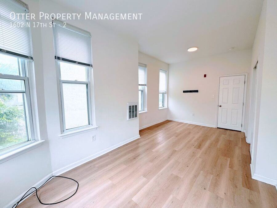 1602 N 17th St #2 - Photo 5 of 15