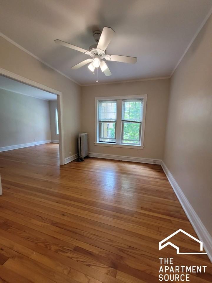 916 Reba Pl #1N - Photo 4 of 15