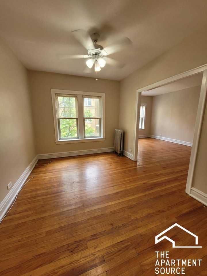 916 Reba Pl #1N - Photo 5 of 15