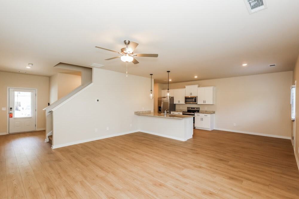 660 Mackenzie Cv - Photo 7 of 16