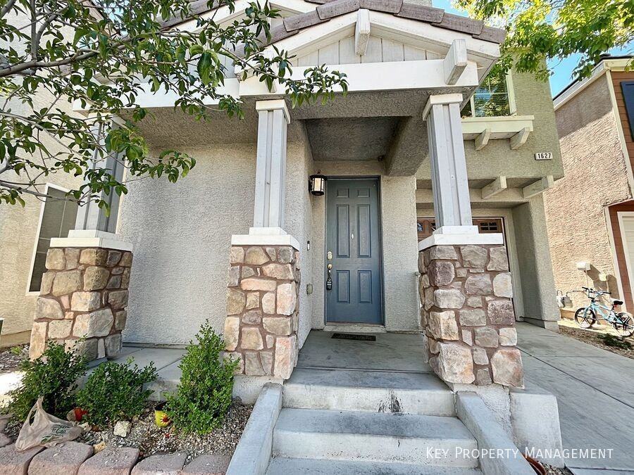 1627 Bamboo Rain Ave - Photo 3 of 20