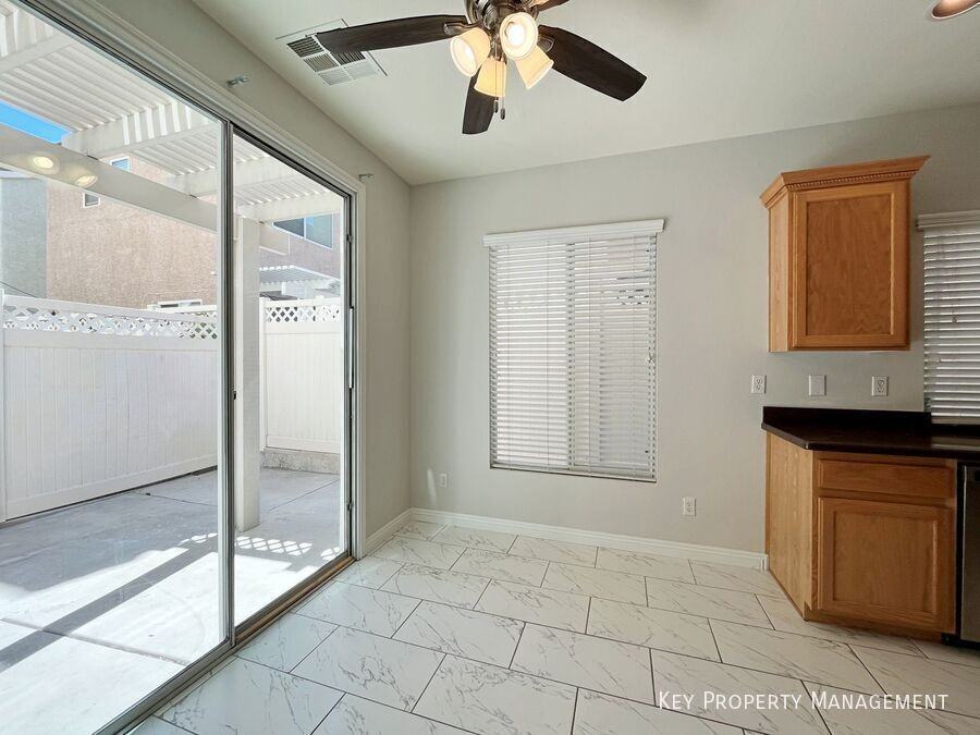 1627 Bamboo Rain Ave - Photo 6 of 20
