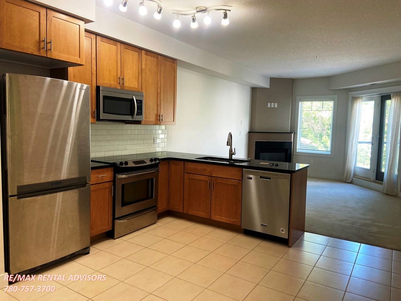 #28 11518 76 Avenue Northwest - Photo 2 of 20