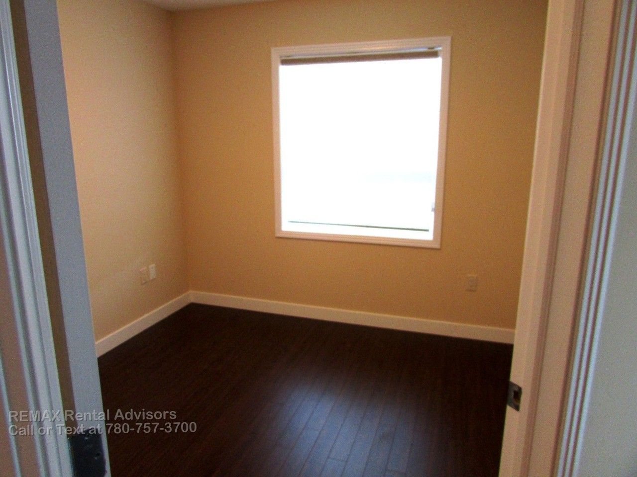 2045 Grantham Crt Nw - Photo 6 of 9