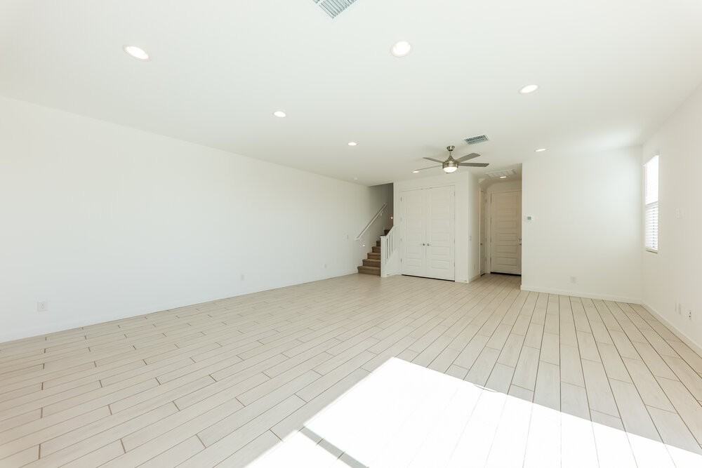16378 W Weeping Willow Rd - Photo 5 of 20