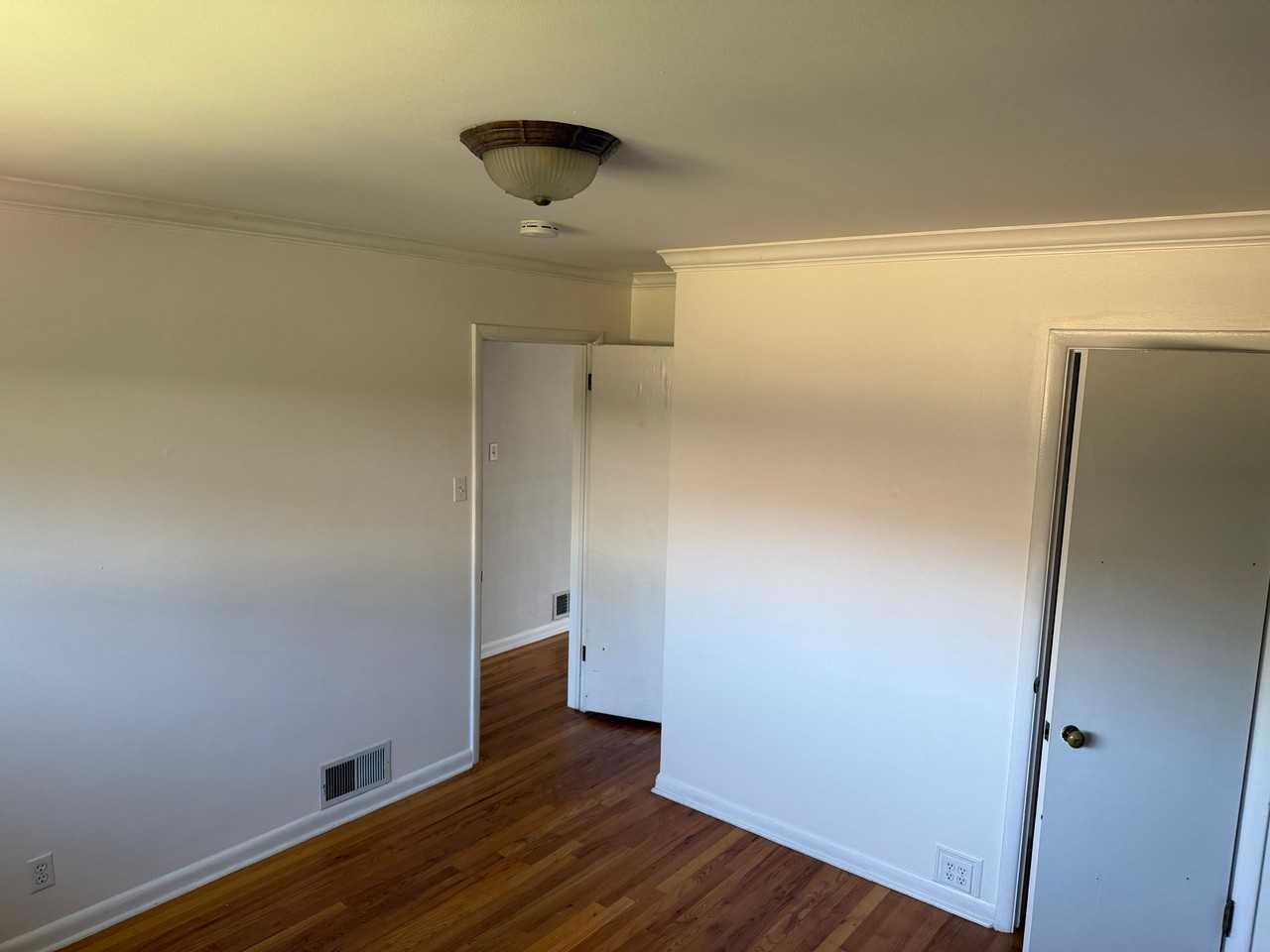 720 Poplar St - Photo 6 of 34