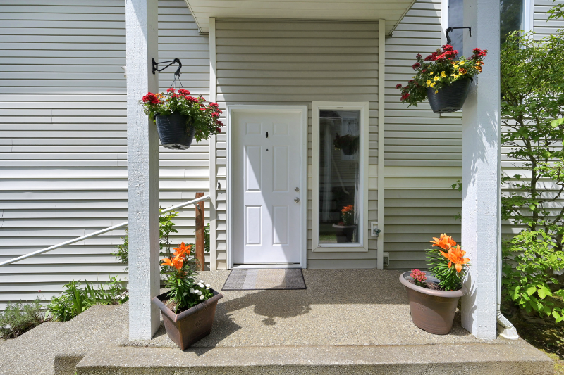 10410 Holly Dr #F - Photo 3 of 24