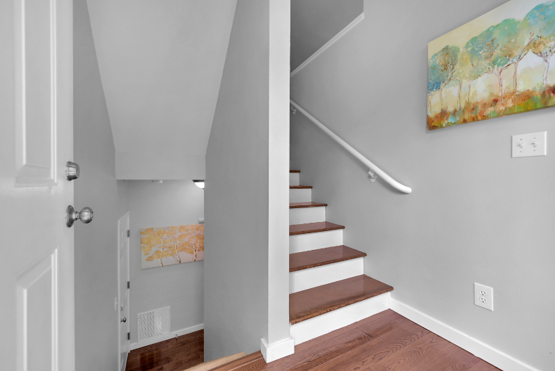 10410 Holly Dr #F - Photo 4 of 24