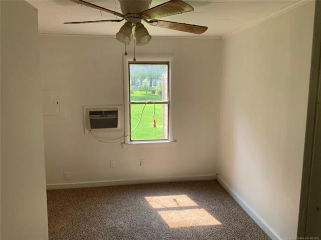 2026 Remco S Oak St - Photo 4 of 8