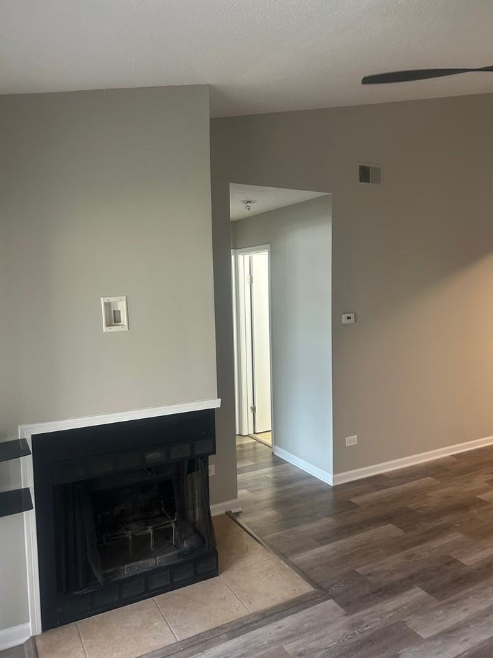 1961 N Hicks Rd #212 - Photo 3 of 20