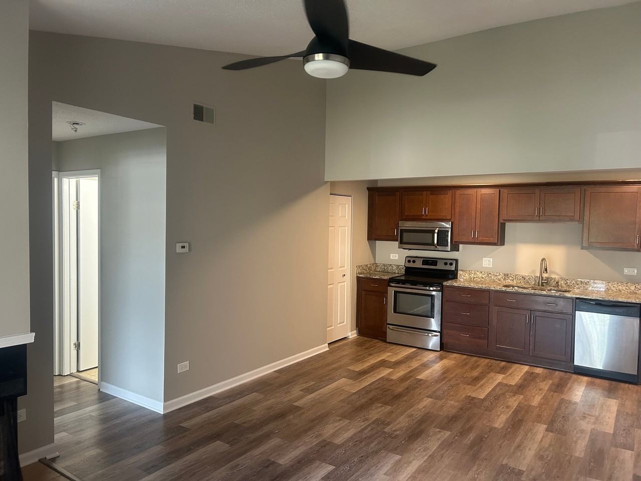 1961 N Hicks Rd #212 - Photo 5 of 20