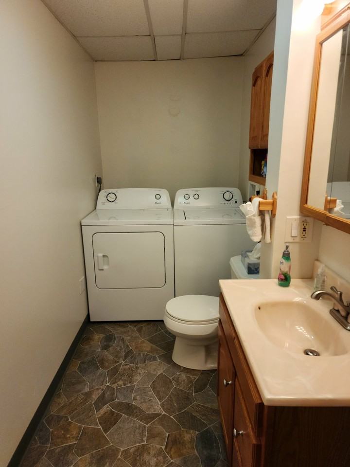 80 Foxon Blvd #2ndFL - Photo 5 of 12