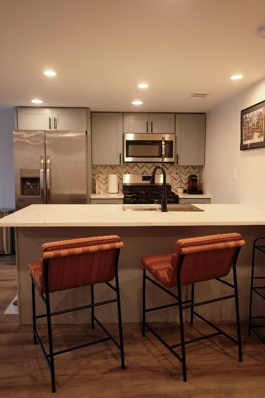 2435 W Flournoy St #G - Photo 2 of 15
