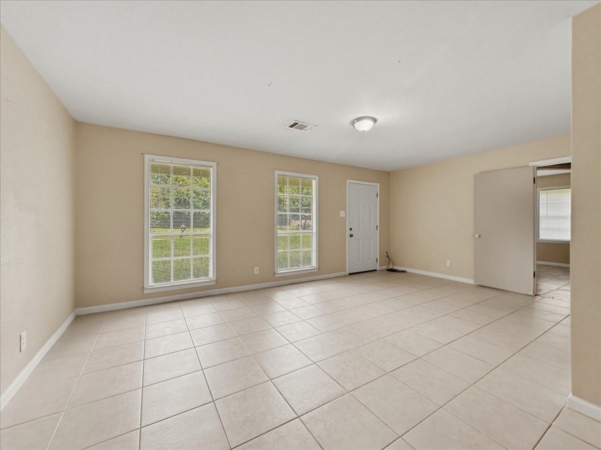 5744 Guice Dr - Photo 2 of 15