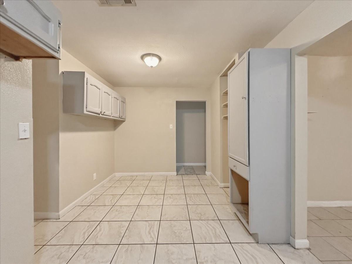 5744 Guice Dr - Photo 4 of 15