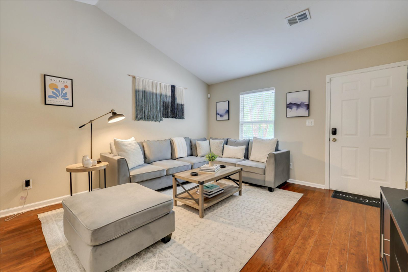 4467 Belair Dr #4 - Photo 4 of 30