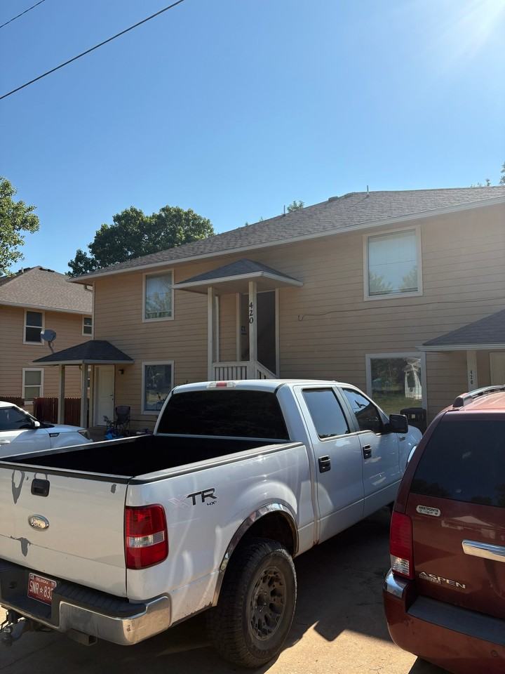 420 W Jefferson St #B - Photo 2 of 5