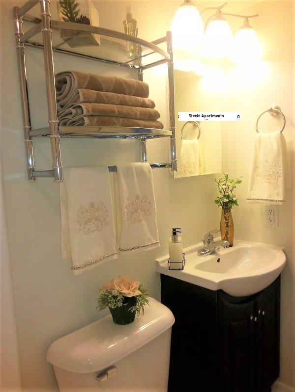 807 N 45th St #2 - Photo 6 of 20