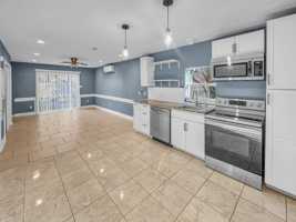 featured image of 2421 Caswell Ln