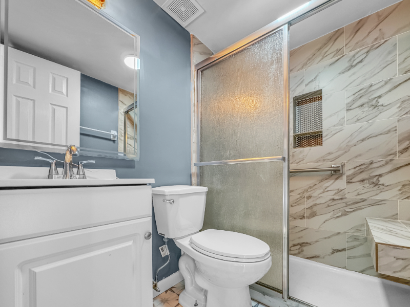 2421 Caswell Ln - Photo 4 of 10