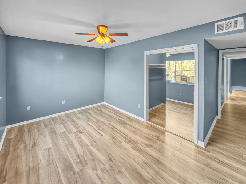 2421 Caswell Ln - Photo 5 of 10