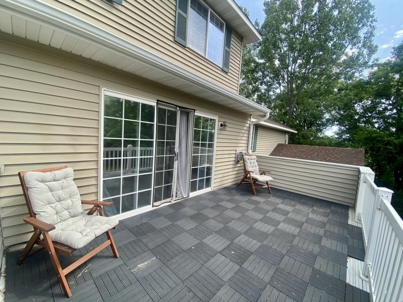 4987 Grenwich Ave N - Photo 2 of 7