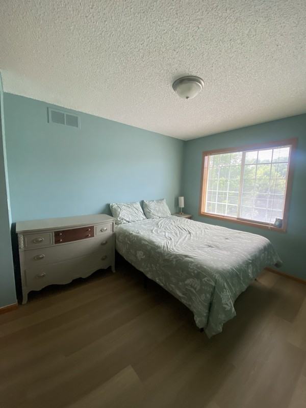 4987 Grenwich Ave N - Photo 7 of 7