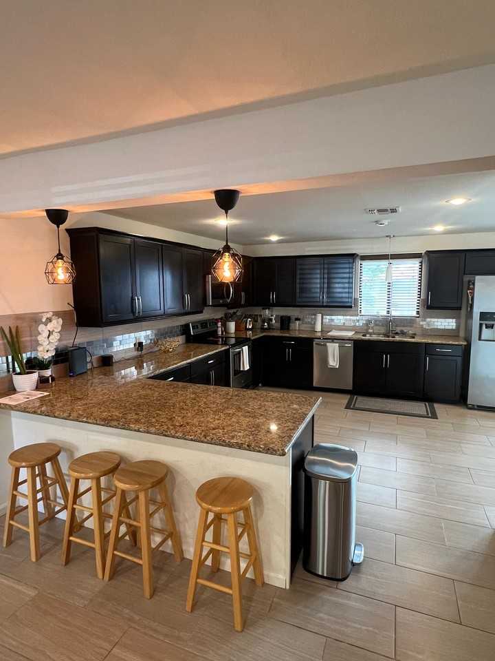 1701 E Pinchot Ave - Photo 5 of 15