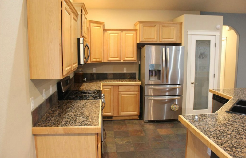 2345 Nw Kelsay Ct - Photo 5 of 15