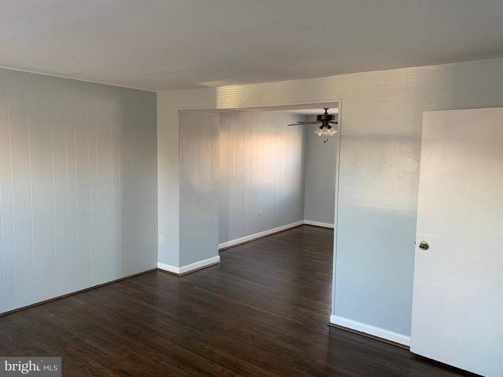 706 Seawall Rd - Photo 3 of 16