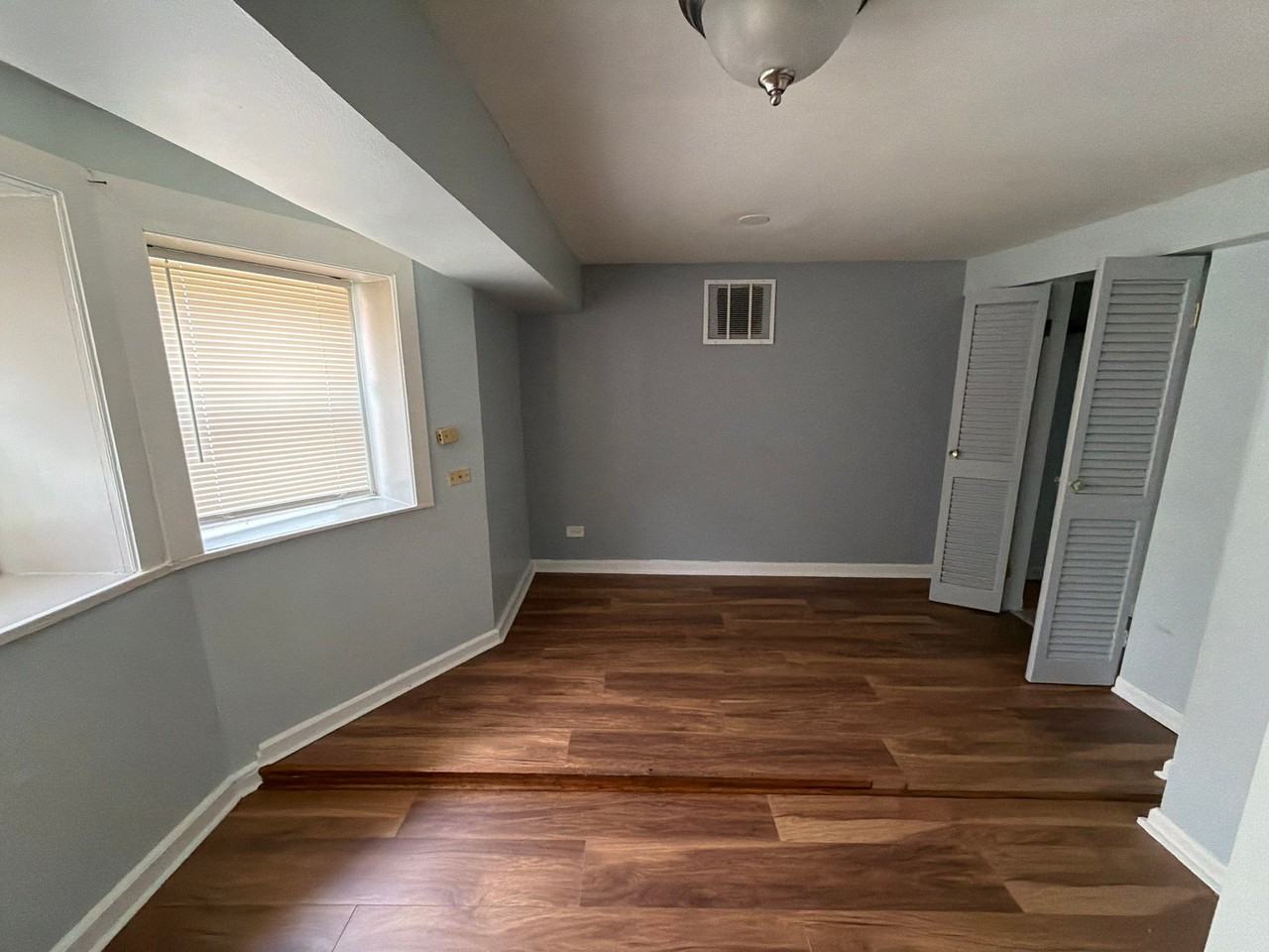 2701 E 75th Pl #G - Photo 3 of 23