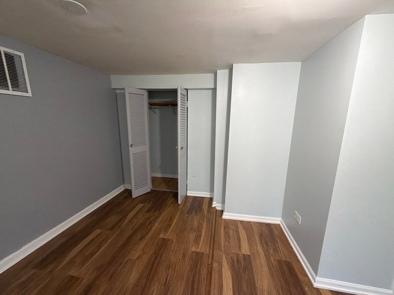 2701 E 75th Pl #G - Photo 5 of 23