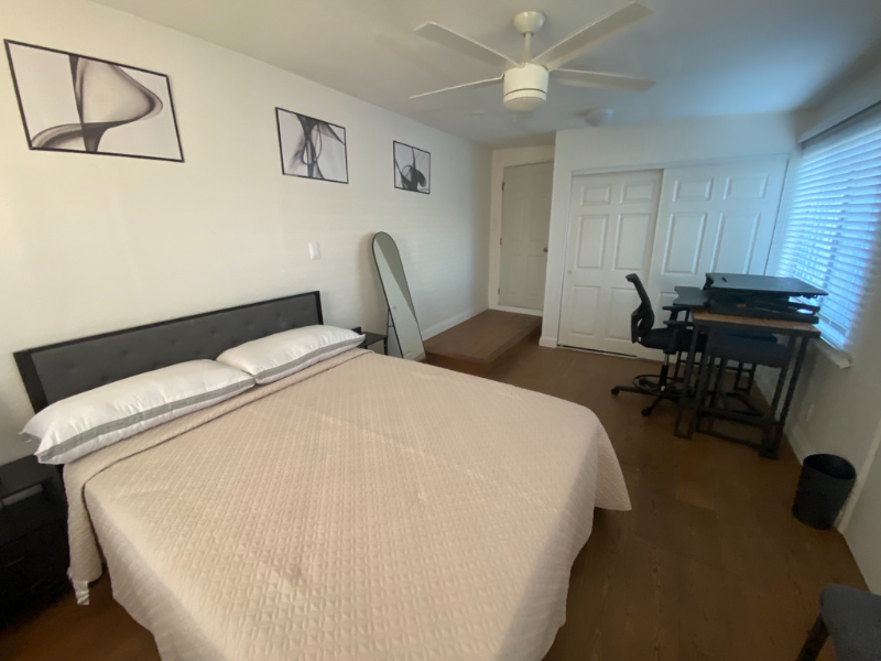636 E 121st Pl - Photo 2 of 14