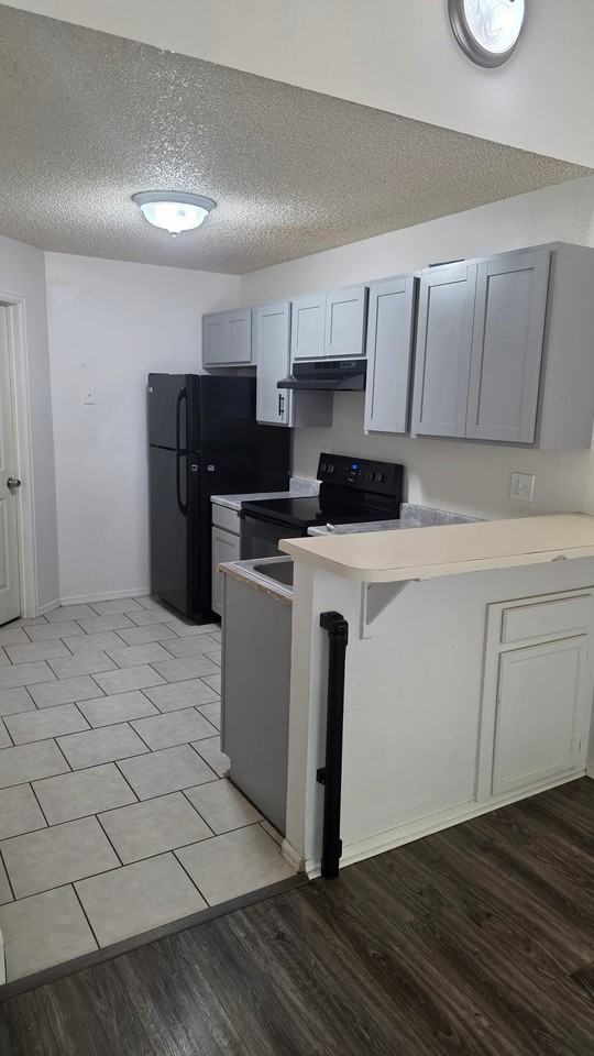 157 Wellington St #163 - Photo 5 of 12