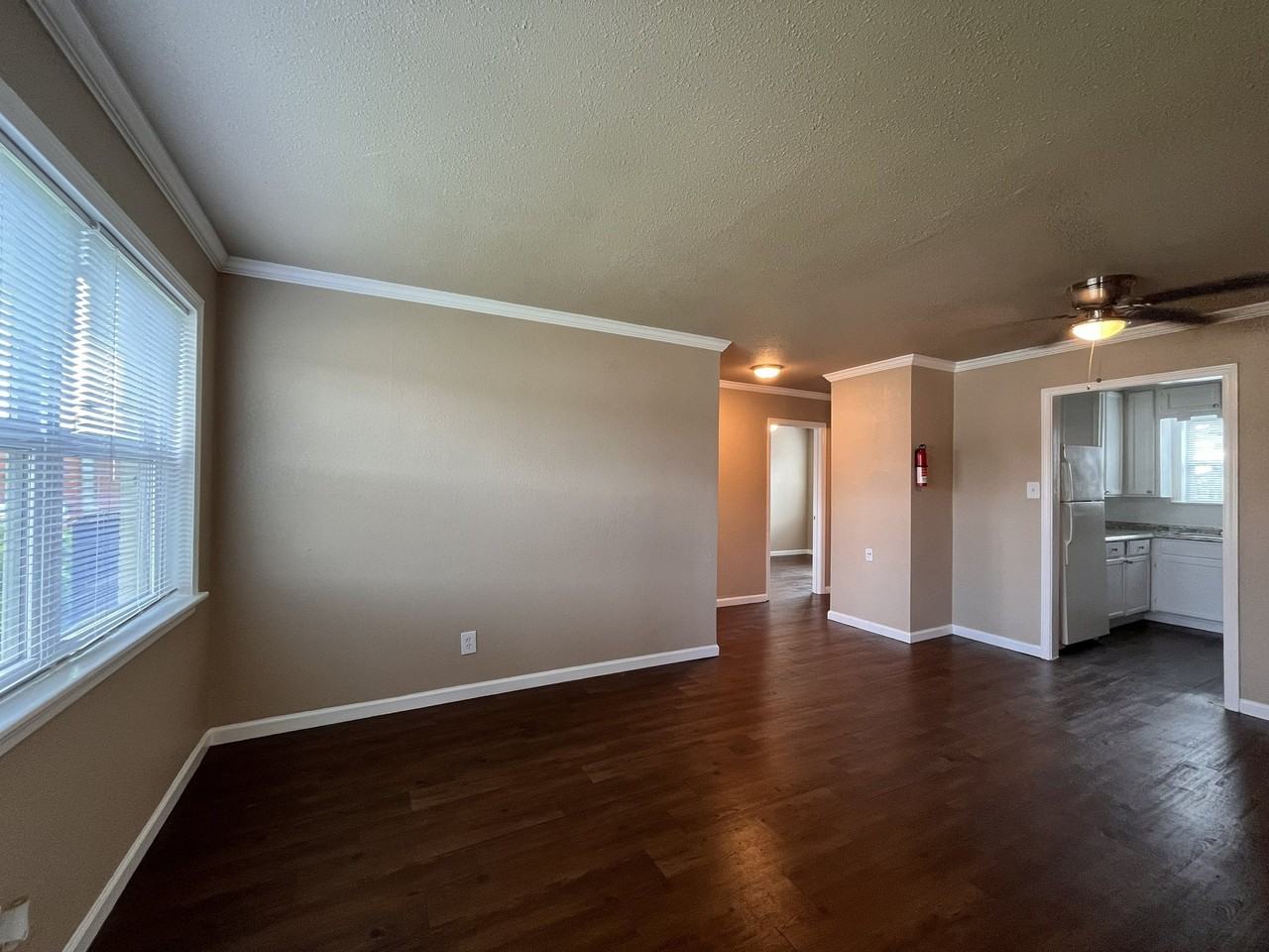 7623 Pecan Villas Dr #8 - Photo 3 of 8