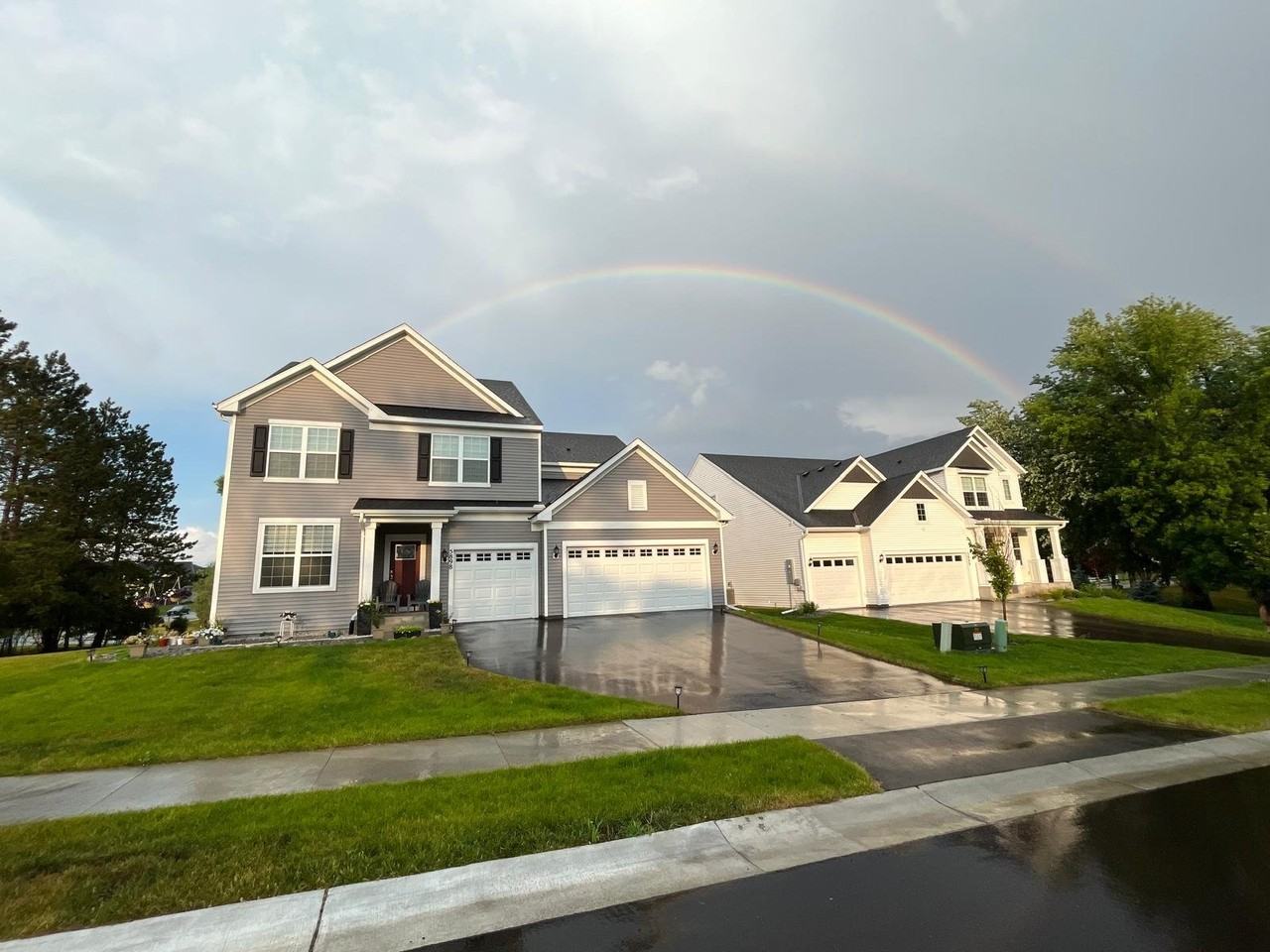 5898 Urbandale Ct N ##Mn - Photo 2 of 3