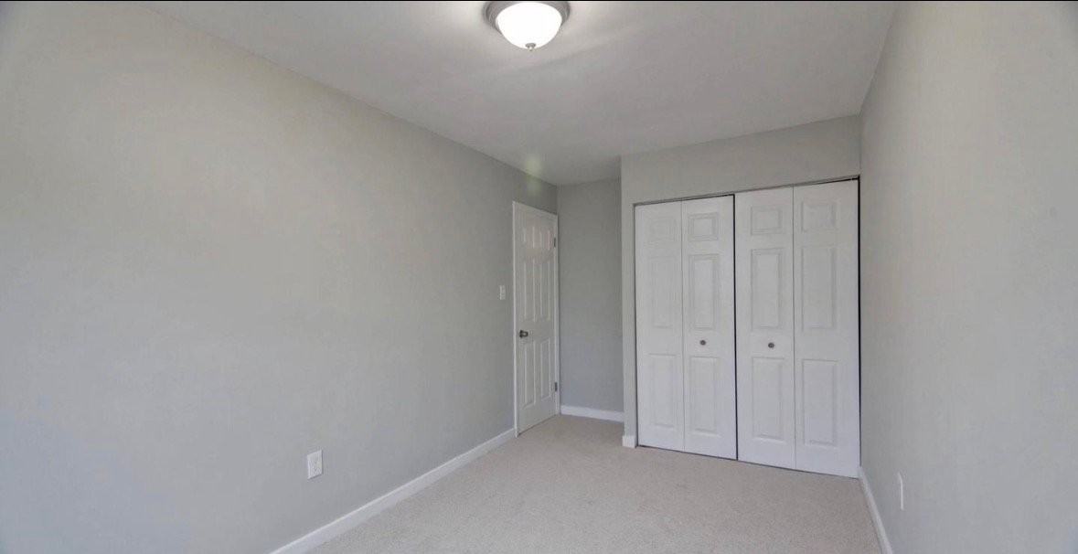 2790 Patrick Henry Dr - Photo 6 of 7