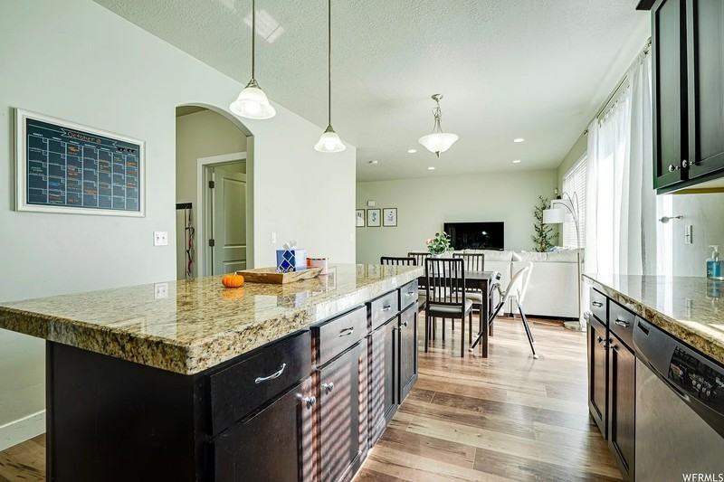 789 W Star Spangled Dr - Photo 7 of 29