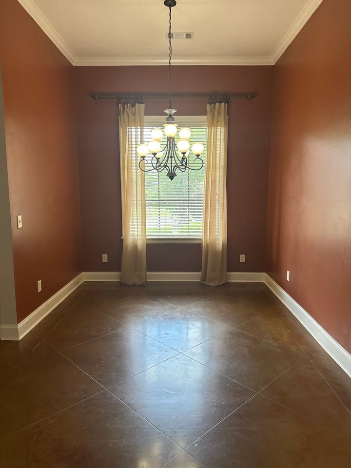110 Common Pointe Dr - Photo 7 of 11