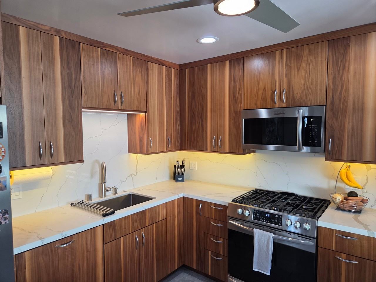 2601 Huntington Ln - Photo 4 of 9