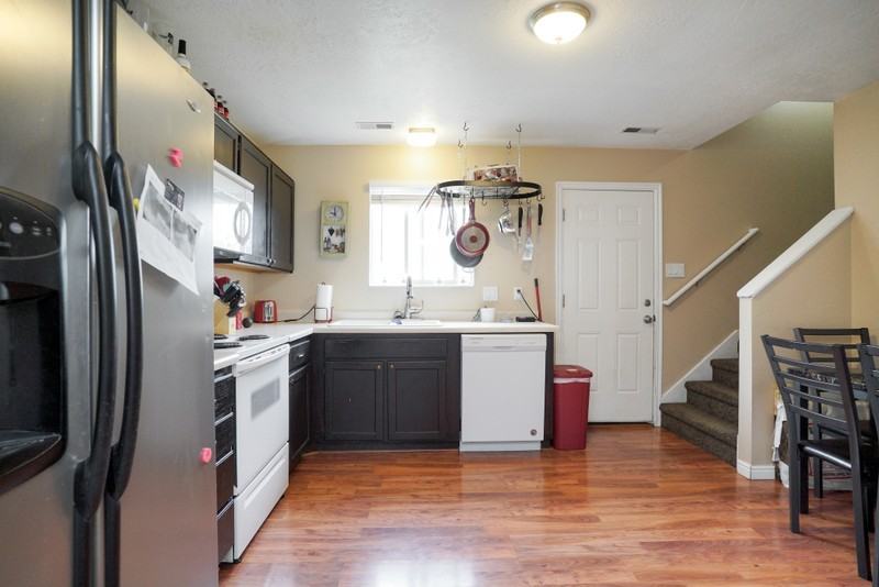 672 E St #1 - Photo 7 of 17