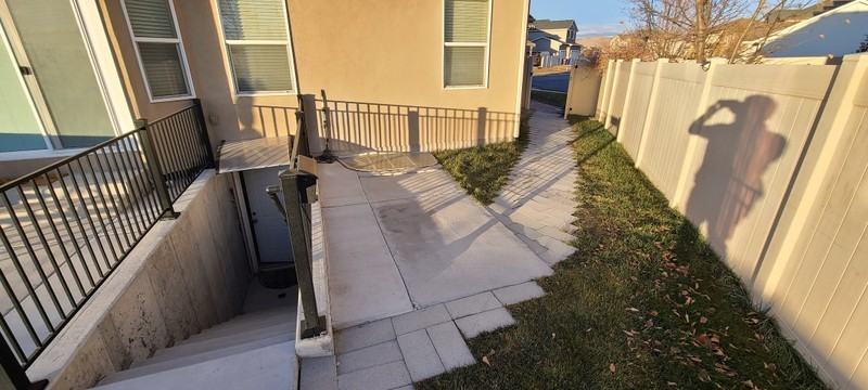 1182 E Searle Ln - Photo 3 of 14